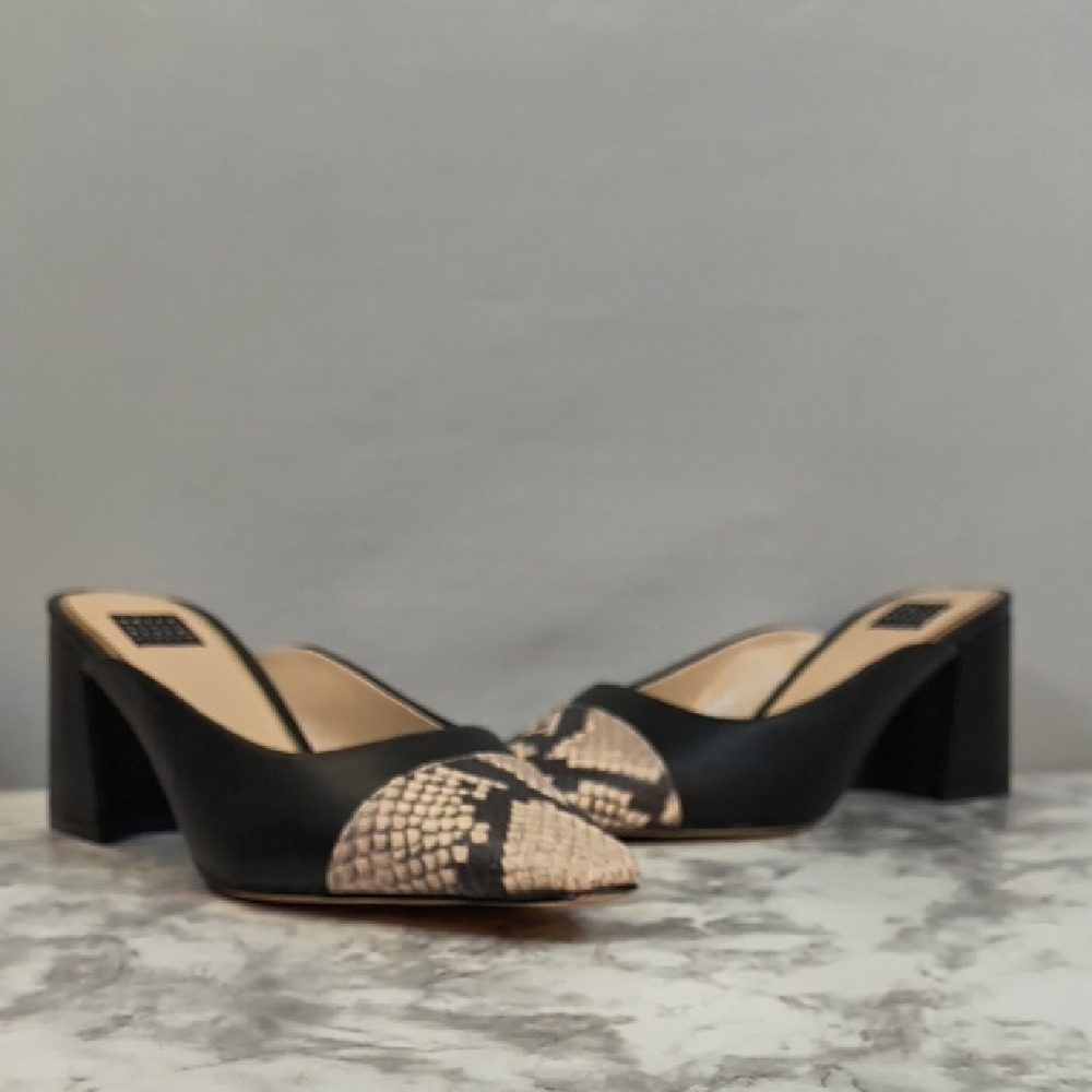 White House Black Market Hallie Cap Toe  Black and Tan Mules Size 8M